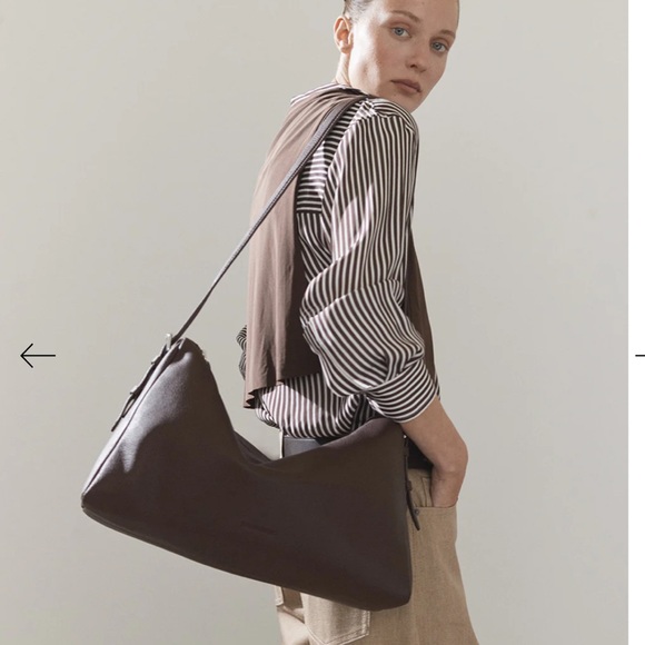 The Horse Lottie Handbag in Coffee - Picture 3 of 11